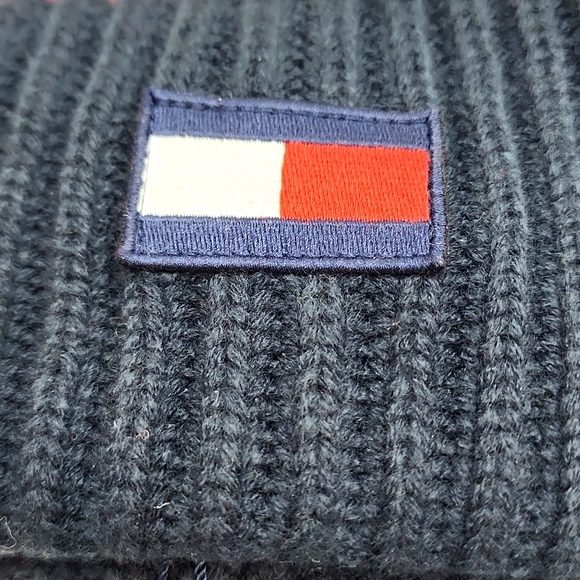 TOMMY HILFIGER HAT BEANIE , NAVY & RED, UNISEX - Picture 6 of 7